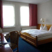 Hotel Güldene Gabel, Унтервелленборн — фото 3