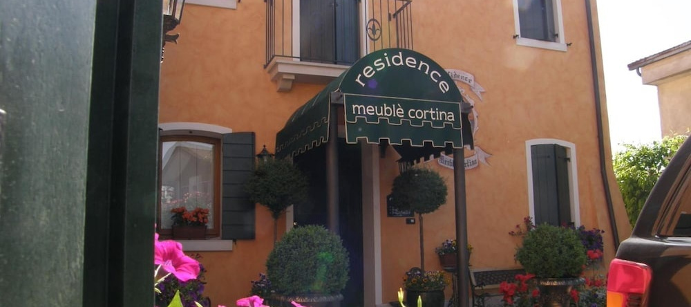Residence Meublè Cortina, 昆托-迪-特雷维索 — 照片 1