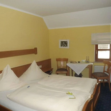 Hotel Gasthof Krone, Киндинг — фото 4