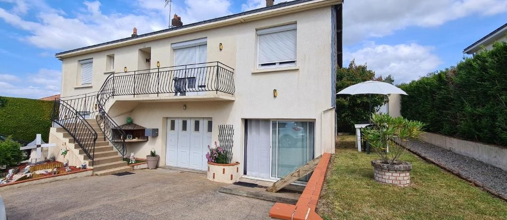 2 appartements séparés 2 et 5 couchages au Rez-de-Chaussée à Chambretaud, 5 min Puy du Fou, 尚韦里 — 照片 1
