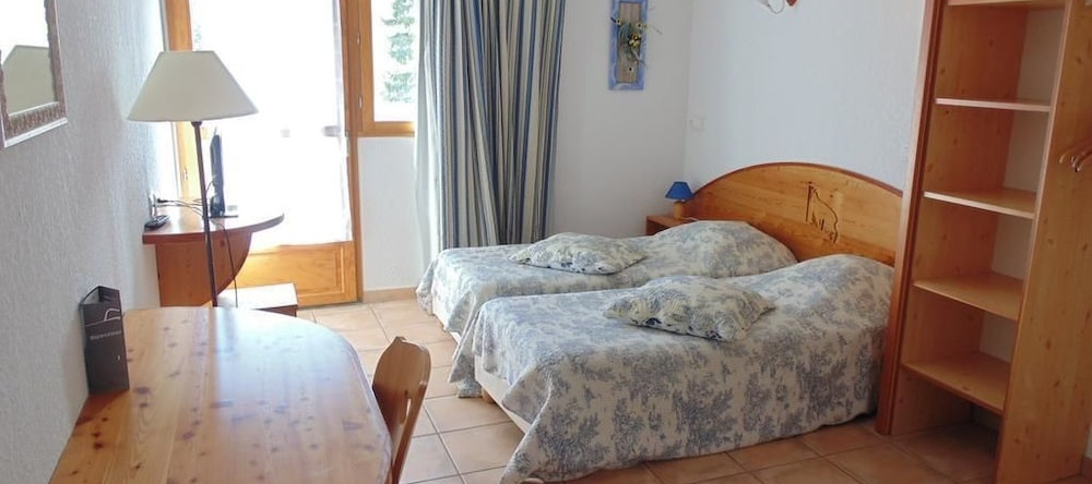 Hôtel Refuge de l'Eterlou, La Joue du Loup — photo 1