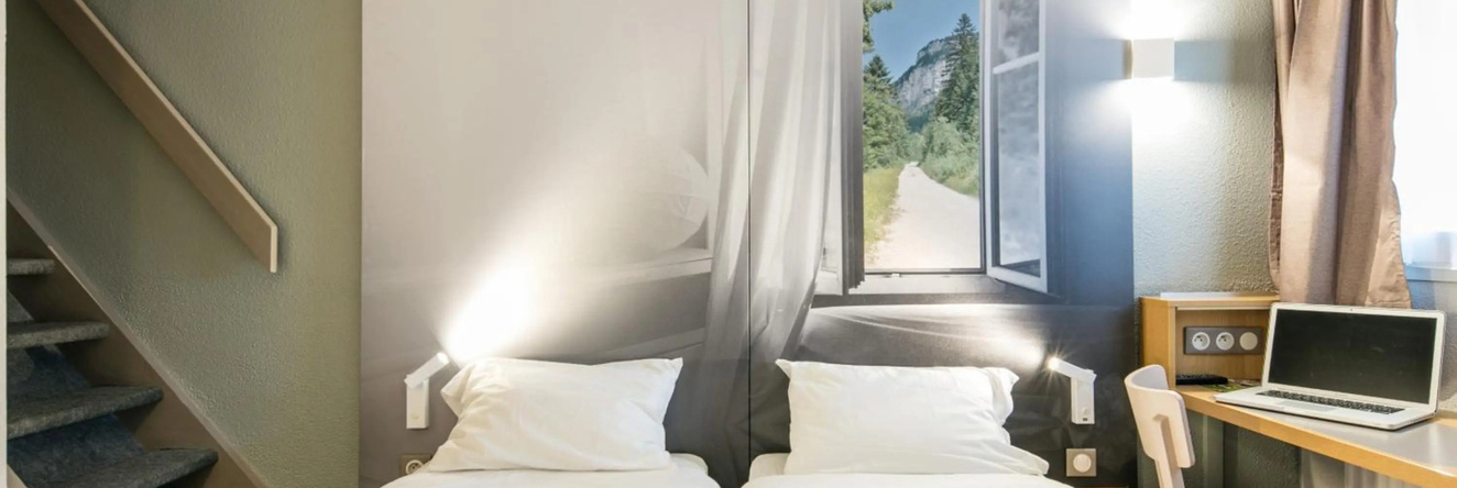 B&B HOTEL Grenoble Université 1, 吉耶尔 — 照片 1