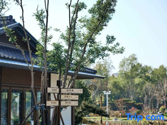 QINGLIANGBAY, Xinzhou — photo 1