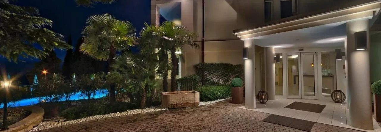 Hotel Excelsior Le Terrazze, 加尔达 — 照片 1