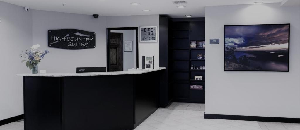 High Country Suites, 派恩代尔 — 照片 1