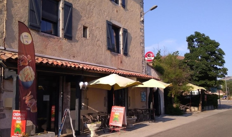 Hôtel Restaurant LES VOYAGEURS, Vogue — photo 1