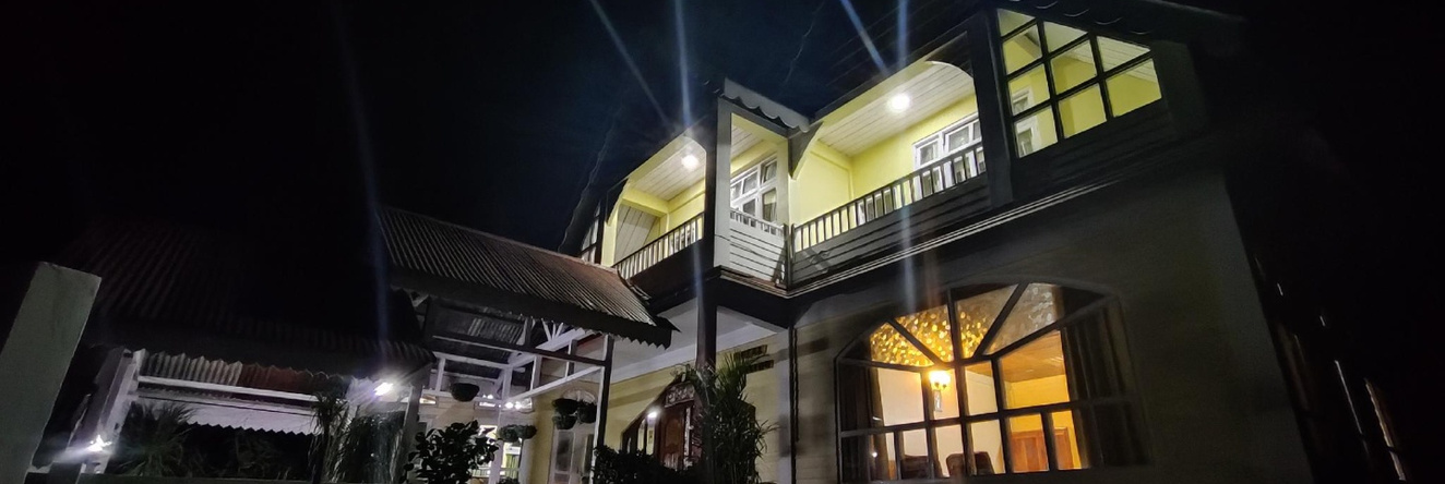 Pemaling Lords Inn Dirang, 古瓦哈提 — 照片 1