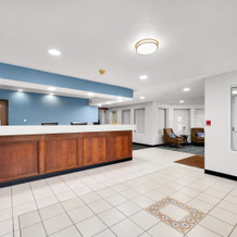 LakeWood Inn & Suites, 德瓦亚克 — 照片 2
