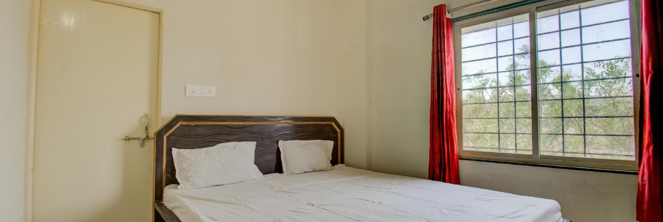 SPOT ON 72205 Hotel Bhavyaa, 加尔穆克泰什瓦尔 — 照片 1