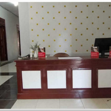 RedDoorz Plus near Alun Alun Sumenep, Sumenep — photo 2
