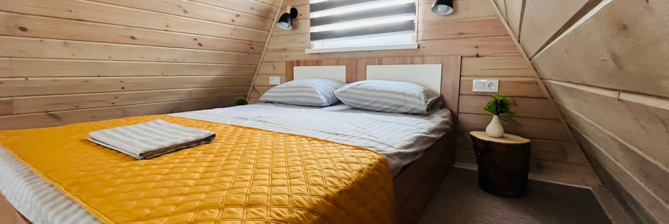 Lakeside lemon Chalet, Yakty-Kul' — photo 1