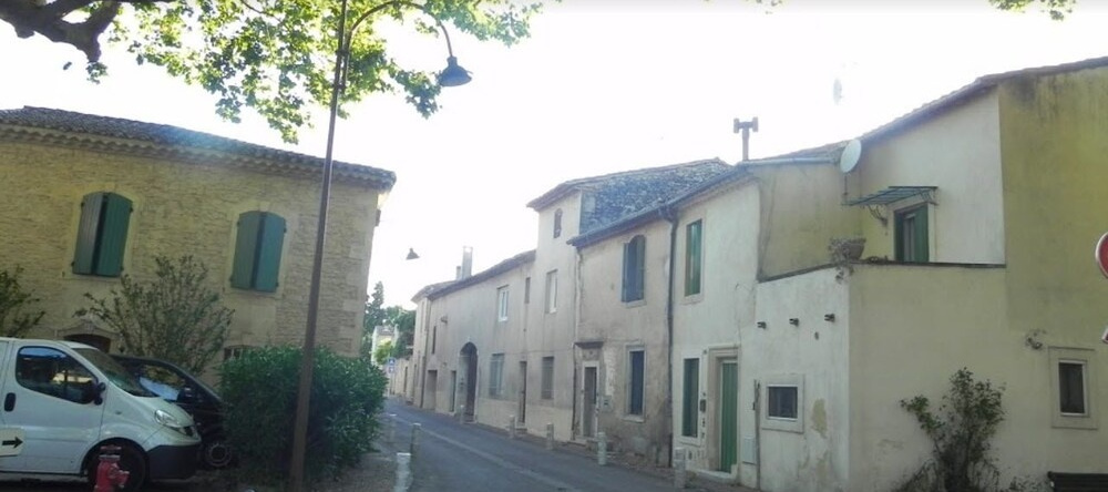 Le 4 Feuilles En Camargue, 伯尼斯 — 照片 1