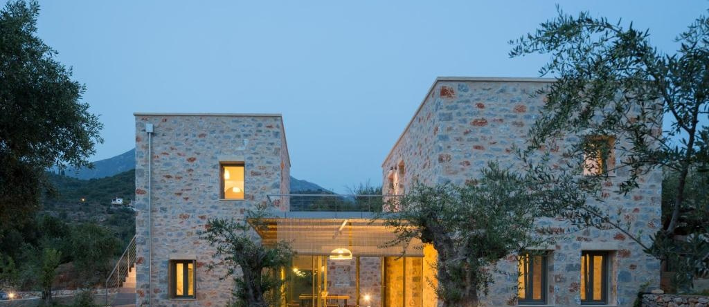 Mythies -Stone Houses in Mani, 西马尼 — 照片 1