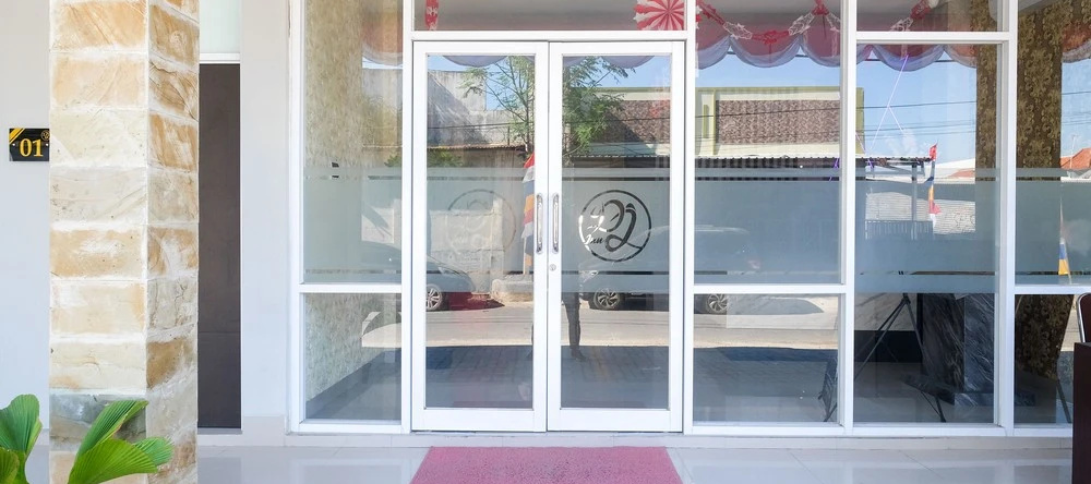 Urbanview Hotel DJ Inn Tegal, 直葛 — 照片 1