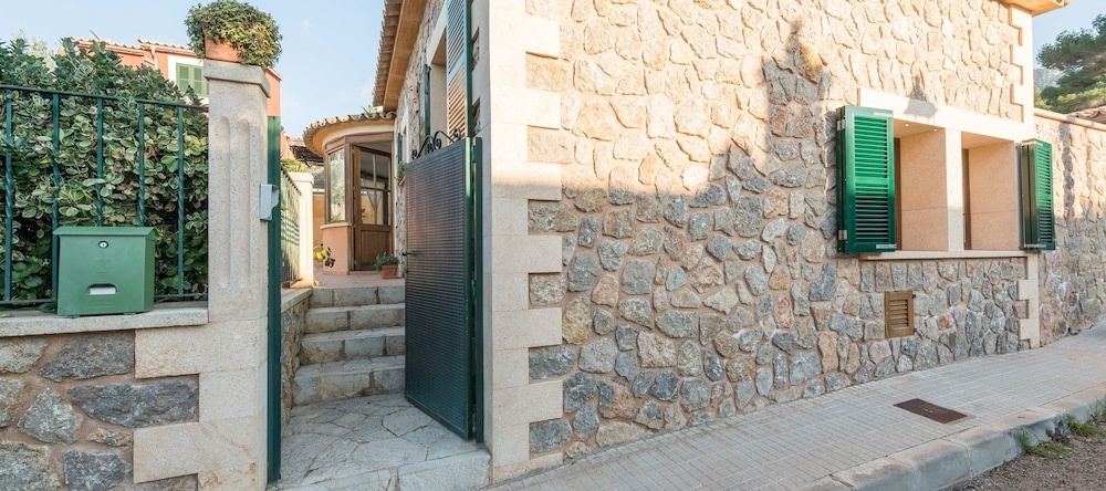 Home In Tramuntana, Banyalbufar — photo 1