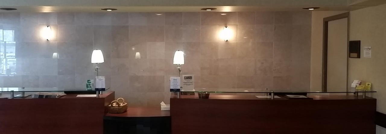 Grand Forks Inn & Suites, 大福克斯 — 照片 1