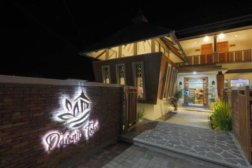 Damar Toba, Balige — photo 1