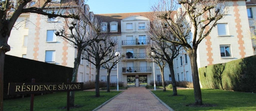 CADRE EXCEPTIONNEL: Duplex Classé 4**** Tennis, Piscine, Parking, Linge inclus, WIFI, Matériel BÉBÉ, proximité CENTRE, 多维尔 — 照片 1