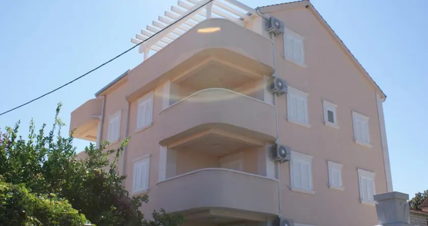Avema Apartment, Supetar — photo 1