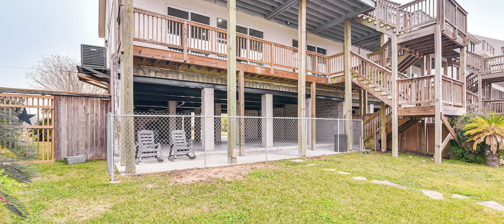 7 Mi To Kemah Boardwalk: Waterfront Houston Condo, Нассау-Бей — фото 1