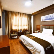 Super 8 Hotel (Luonan New Bus Station), 商洛 — 照片 2