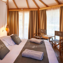 Pikol Lake Village Premium Glamping, Нова Горица — фото 2
