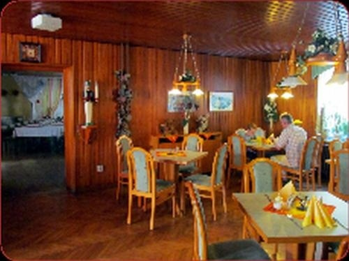Zur Edlen Krone, Neuhausen — photo 1