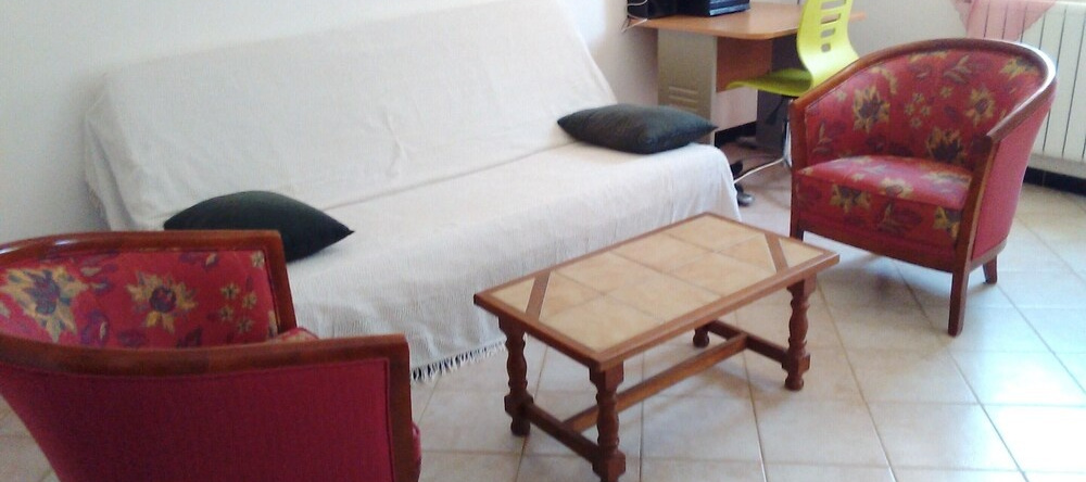Villa With 2 Bedrooms in Mormoiron, With Private Pool and Furnished Ga, 莫尔穆瓦龙 — 照片 1