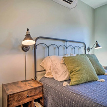 Chic Grants Pass Tiny Home ~ Half-mi to Dtwn!, Grants Pass — photo 4