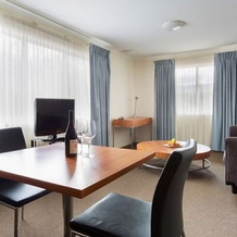 Premier Hotel & Apartments, Belconnen — photo 2