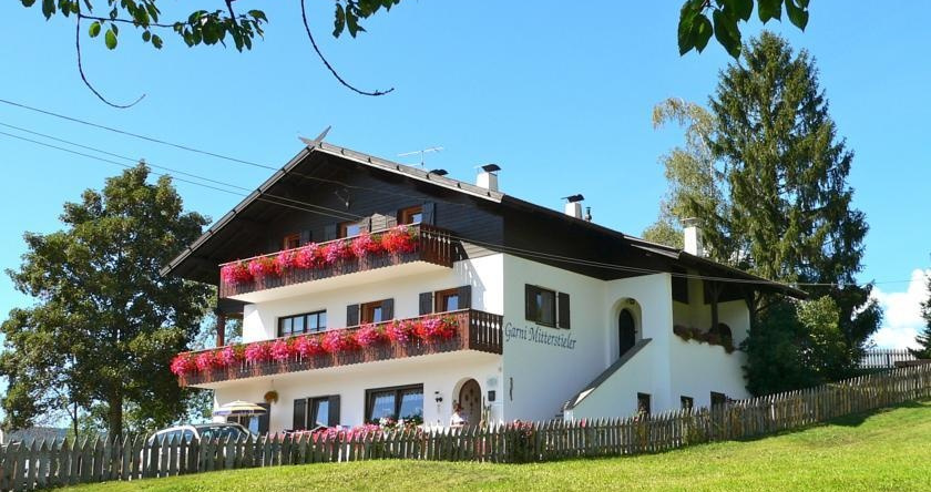 Hotel Garni Mitterstieler, 菲耶阿洛斯奇利亚尔 — 照片 1