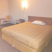 Peachtree Inn & suites, 克拉克斯顿 — 照片 5
