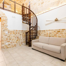Sea Front Historic House In The Heart Of Old Town, Inside Torrione Aragonese, Джовинаццо — фото 5