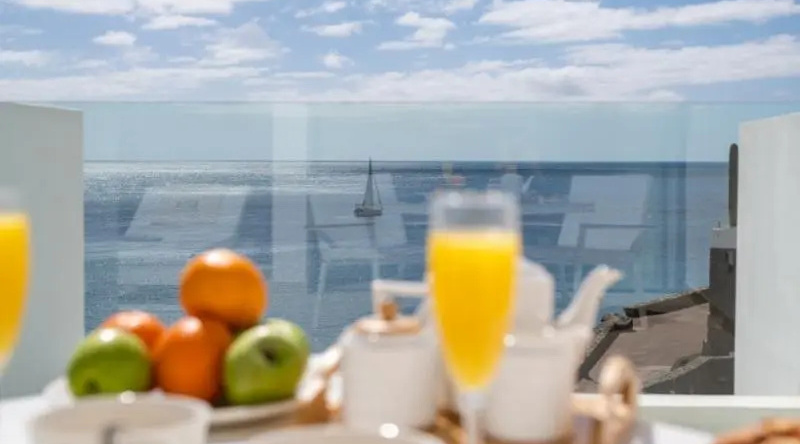 Royal Marina Suite Boutique Hotel (Solo Adultos), 卡莱罗港 — 照片 1