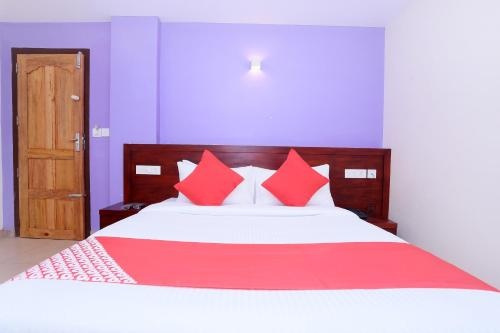 OYO 23318 West Gate Inn, 伊杜基 — 照片 1