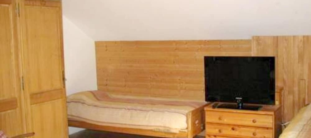Chalet With 3 Bedrooms in La Léchère, With Wonderful Mountain View and Furnished Garden, Celliers — photo 1