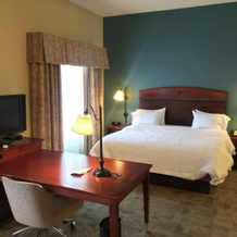 Hampton Inn & Suites Bloomington-Normal, Нормал — фото 2