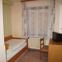 Hotel Zum grünen Wald, 菲尔马尔 — 照片 3