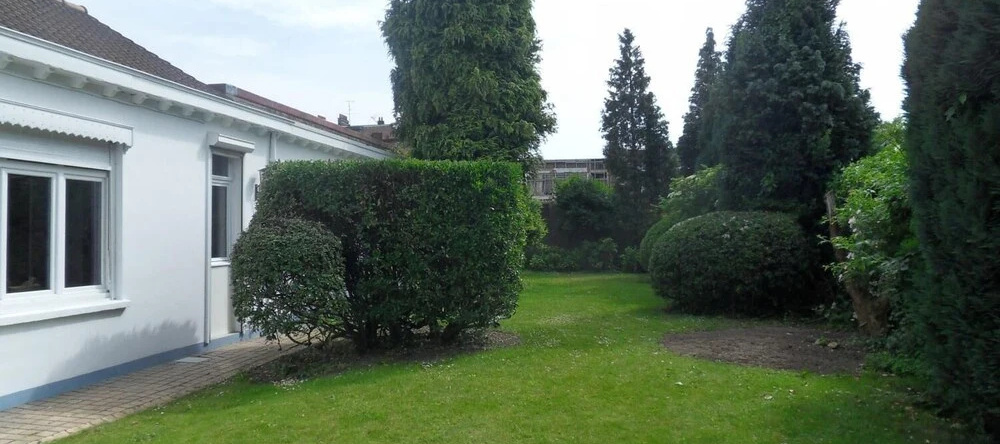 Le 33 Chambres DHtes Gtes Lens, Lens — photo 1