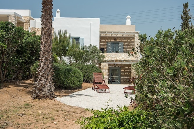 Eclectic island villa - gorgeous sea views, garden by VillaRentalsgr, Ampelas — photo 1