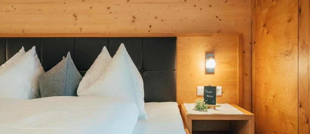 Tillga Glück Suites & Apartments, 上迪拉赫 — 照片 1