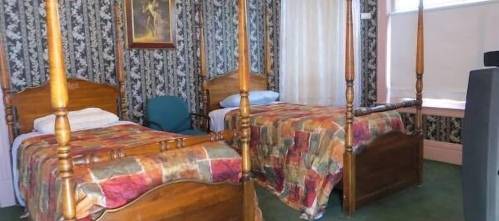 Irwin Street Inn, Ханфорд — фото 1