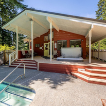 Maple Leaf Lodge 3 Bedroom Home By Nw Comfy Cabins By Redawning, Телма — фото 5