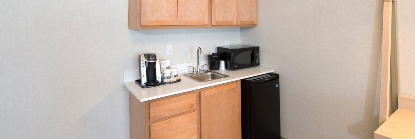 Holiday Inn Express & Suites Rochester Hill - Detroit Area by IHG, 罗切斯特希尔斯 — 照片 1