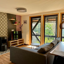 Apartments pri fencu, 耶塞尼采 — 照片 2