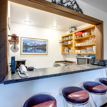 Mt Baker Lodging Condo 06 - Sleeps 5, Glacier — photo 4