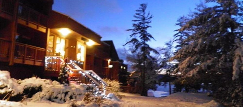 Westwind Inn on the Lake, 特伦特莱克斯 — 照片 1