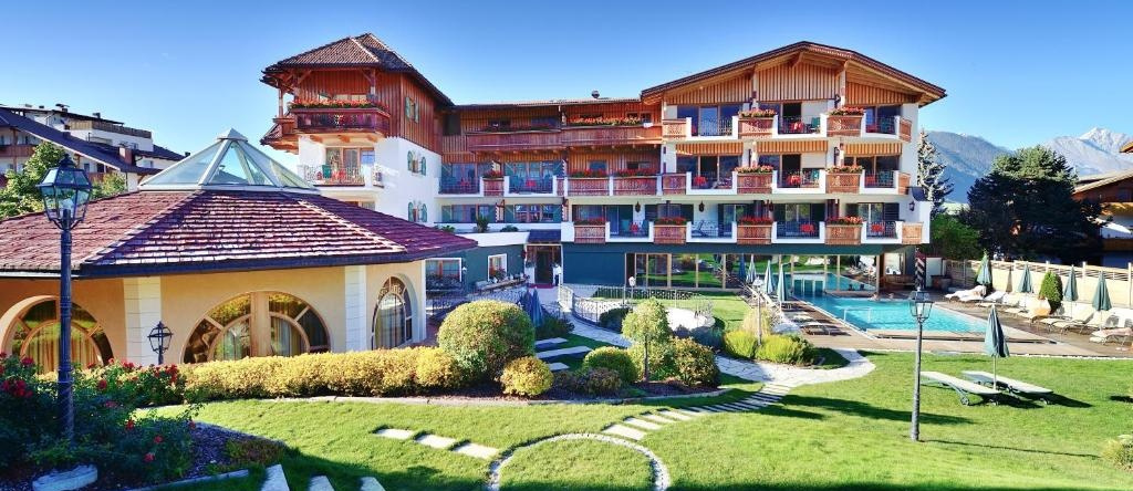Mirabell Dolomiten Wellness Residenz Hotel, 瓦尔道拉 — 照片 1