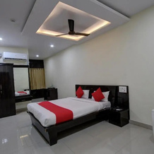 Mk Hotel And Lodge By OYO Rooms, 古尔伯加 — 照片 3