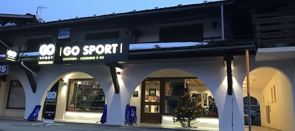 Chalet Hotel Le Mont Bisanne, 克雷斯特沃朗 — 照片 1